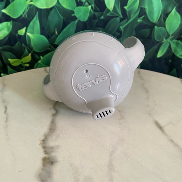 Mercedes-Benz Tervis Sippy Cup with Car Design - Picture 4 of 4